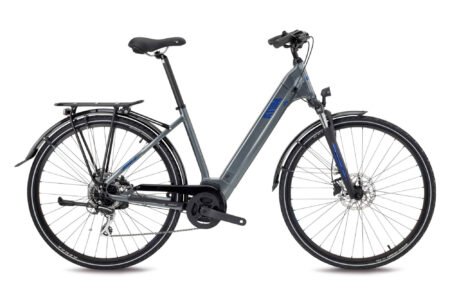 VTC ÉLECTRIQUE BH ATOM CITY WAVE SHIMANO ACERA 8V 500 WH 700 MM GRIS PLATA BLEU 2023